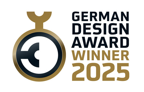 logo german design award winner 2025 schwarz gold