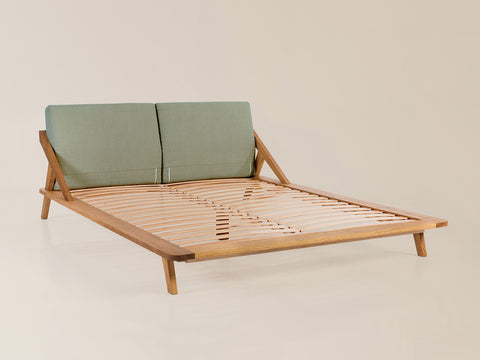 nordic space bett design bettrahmen 160x200 in eichenholz kopfteil mit polster in grünem stoff integrierter lattenrost aus buchen federleisten #160-M-180-M-200-M